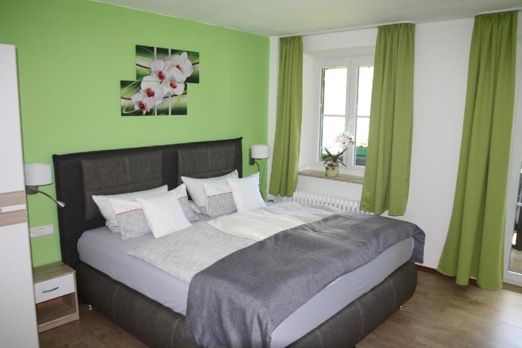 Hotel Restaurant Hausberg Garmisch-Partenkirchen Dış mekan fotoğraf