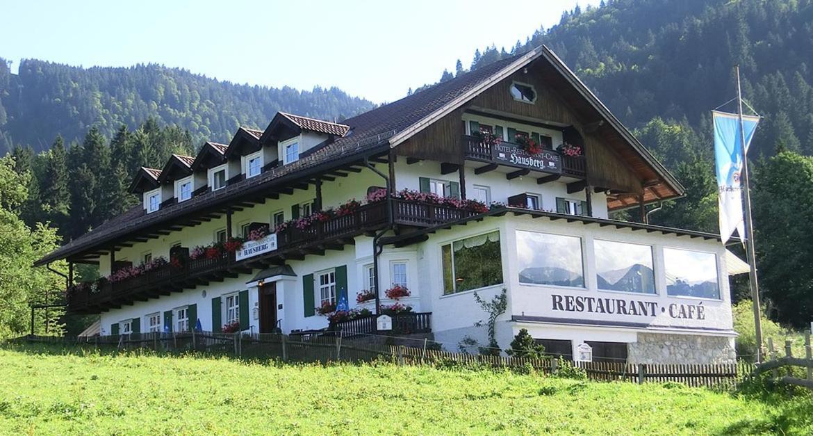 Hotel Restaurant Hausberg Garmisch-Partenkirchen Dış mekan fotoğraf