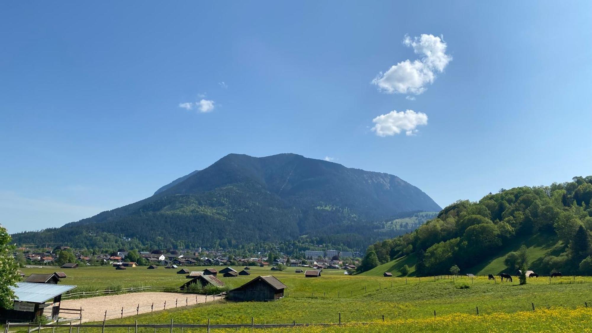 Hotel Restaurant Hausberg Garmisch-Partenkirchen Dış mekan fotoğraf
