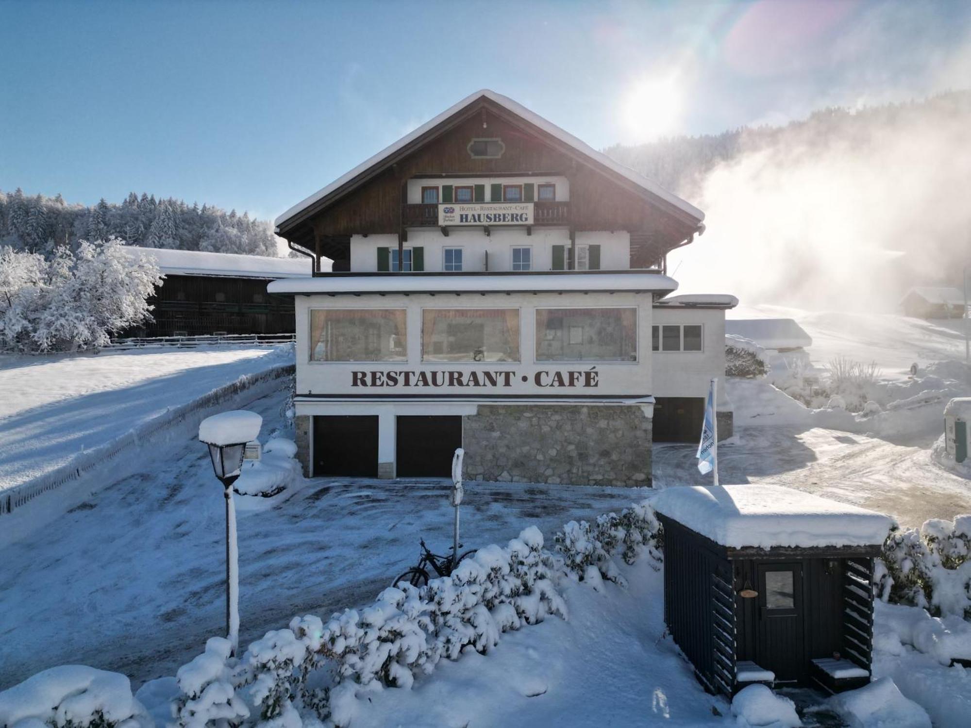Hotel Restaurant Hausberg Garmisch-Partenkirchen Dış mekan fotoğraf